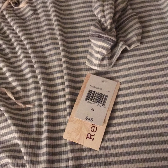 Striped hoodie dress never before worn - Picture 3 of 3